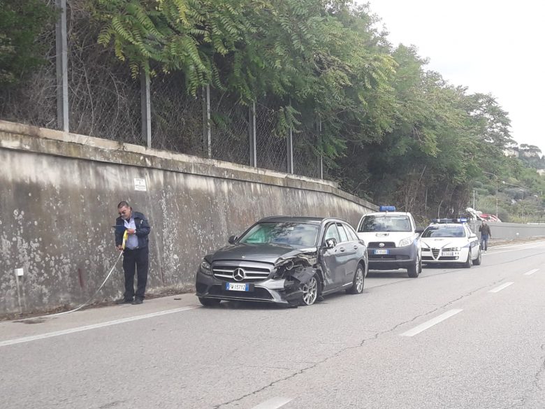 Foto Incidente Sulla Statale 16 Tre Feriti Traffico Fra Grottammare E Cupra Riviera Oggi