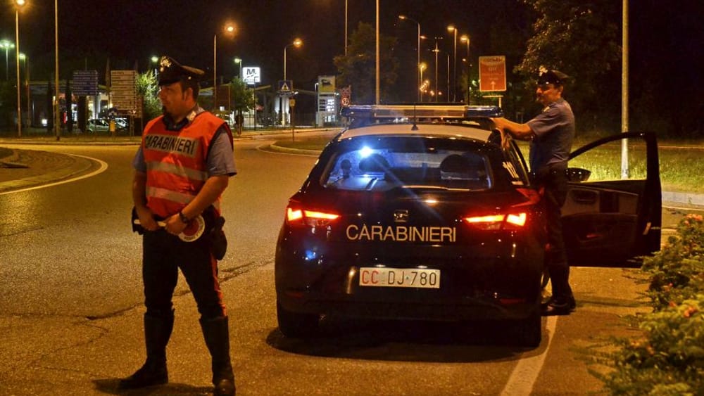 Controlli dei Carabinieri nel Maceratese, pioggia di denunce. Alcol test,  otto patenti ritirate - Riviera Oggi